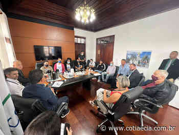 Grupo se reúne com autoridades de Cotia para cobrar políticas públicas para autistas - Cotia e Cia