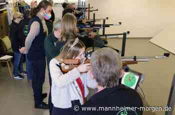 Beliebtes Ostereierschießen - Mannheimer Morgen