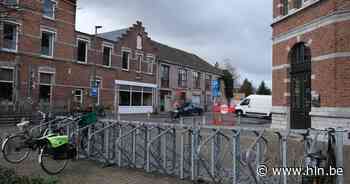 Fietsen in tijdelijke stallingen Nekkerspoel moeten op 3 mei weg zijn - Het Laatste Nieuws