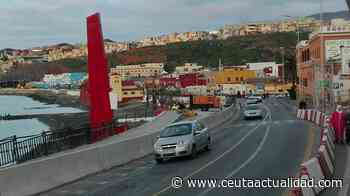 La pasarela de Miramar, en marcha - Ceuta Actualidad