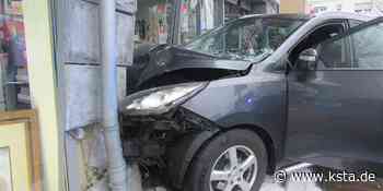 Mechernich: 61-Jährige fährt mit Auto in Geschäft – Vier Verletzte - Kölner Stadt-Anzeiger