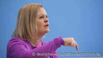 Faeser feuert Aussiedler-Beauftragten, installiert Antifa-Jungpolitikerin