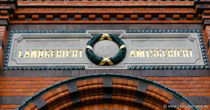 Zwölfjährige an Freier vermittelt: Neun Jahre Haft gefordert