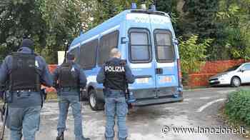 Prato, sgomberato immobile dismesso della Croce Rossa: 8 uomini in questura - LA NAZIONE