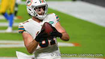 Dolphins re-sign Durham Smythe: Terms of the contract - Dolphins Wire