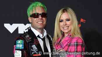 Avril Lavigne gibt Verlobung bekannt