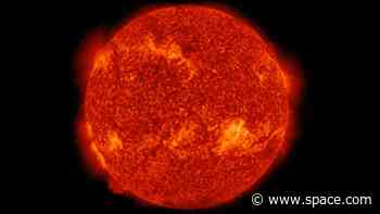 Sun spits filaments out from 'canyon of fire' as aurora forecast remains strong - Space.com