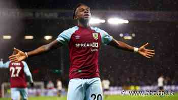 Burnley beat fellow strugglers Everton 3-2 in Premier League with Maxwel Cornet winner