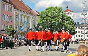 "Kemma wieder zam" auf dem Stadtplatz - Traunstein - Passauer Neue Presse - PNP.de
