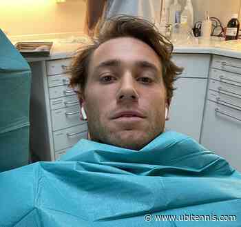 Casper Ruud si opera al dente del giudizio e posta la foto su Instagram - Ubitennis