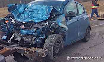 One dead, another in hospital following serious head-on crash near Coldwater - simcoe.com