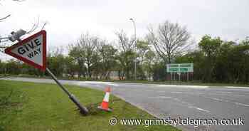 A16 reopens following two car crash - recap - Grimsby Live