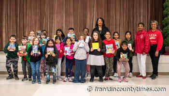 Delta Sigma Theta sorority gives each RES student new book - Franklin County Times - Franklin County Times