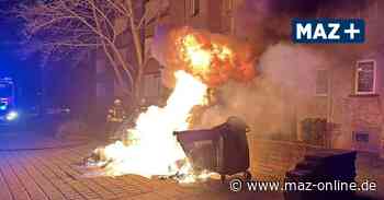 Rathenow: Feuerwehr löscht brennende Mülltonnen - Märkische Allgemeine Zeitung