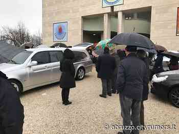 Celebrati a Corropoli i funerali della psicologa uccisa a Francavilla - Cronaca Teramo - Abruzzo Cityrumors