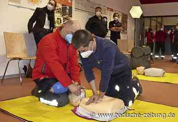 3700 Euro Spenden für Reanimationspuppe "Little Anne" - Kandern - Badische Zeitung - Badische Zeitung