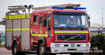 Maisonette 'completely alight' in Basildon blaze - Essex Live