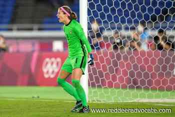 Celebration tour a sendoff for veteran Canadian goalkeeper Stephanie Labbé - Red Deer Advocate