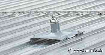 Neues durchdringungsfreies Absturzsicherungssystem von Kalzip für Stehfalzdächer