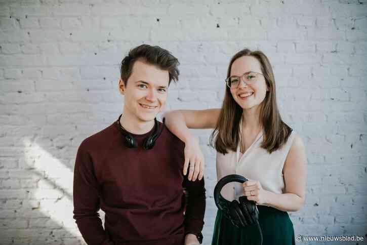 Veronique en Amaury starten podcast voor doven en slechthorenden: “Deze vorm van actualiteit, onderwijs en cultuur heeft potentieel tien procent van zijn doelpubliek nog niet bereikt”