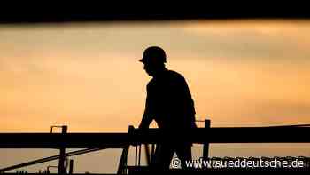 Bau - Arbeitgeber lehnen Mindestlohn-Schlichterspruch am Bau ab - Wirtschaft - Süddeutsche Zeitung - SZ.de