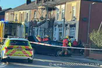 Morris Green Lane crash - man taken to hospital - The Bolton News