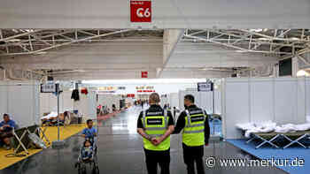 Notunterkunft München-Riem: Ukraine-Flüchtlinge suchen dringend Wohnraum – eine Gruppe besonders betroffen