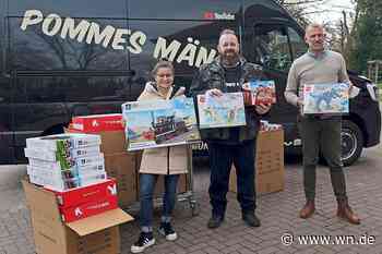 "Pommes Män" schenkt Kindern Klemmbausteine