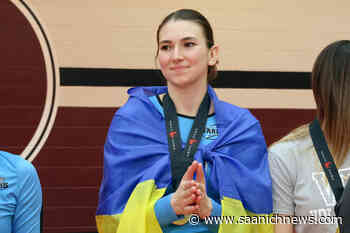 'Grateful' Ukrainian volleyball player named VIU's female athlete of the year – Saanich News - Saanich News