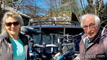 Community comes together to give bikes to Afghan refugees