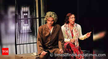 Tragedy of a Dutch painter and portraitist staged at this play - Times of India
