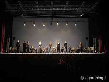 In scena a Putignano e Conversano, la Poetica di Vetrano e Randisi conquista il pubblico - AgoraBlog