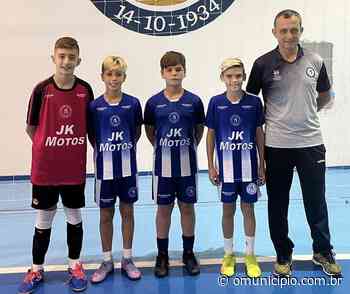 Atletas de futsal de Brusque participam de intercâmbio em Portugal - O Município