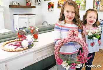 Young Weyburn sisters make crafts to help Red Cross Ukrainian fund - SaskToday.ca