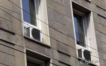 Il governo taglia di un grado la temperatura negli uffici pubblici - Sky Tg24