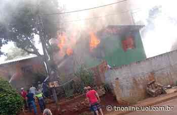 Casa pega fogo em Faxinal e cachorro morre carbonizado - TNOnline - TNOnline