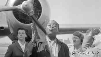 Am 4. April 1962 landet die Jazz-Legende Louis Armstrong in Kloten - BLICK