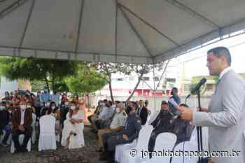 #Chapada: Prefeito Ricardo Mascarenhas declama letra do hino de Itaberaba na solenidade de hasteamento das bandeiras - Jornal da Chapada