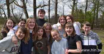 Jeugdtheater Rhetorika pakt uit met theaterwandeling | Zele | hln.be - Het Laatste Nieuws