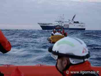 Lo "strano" caso della Ong in mare da 11 giorni