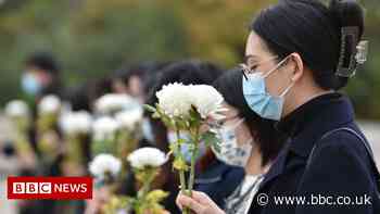 China lockdowns: Tourism spending plunges over key holiday