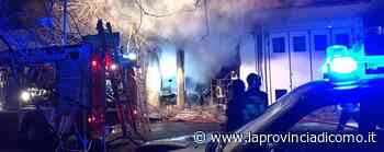 Erba, accendono il fuoco per riscaldarsi In fiamme l'ex tessitura Pontelambro - Cronaca, Cantù - La Provincia di Como