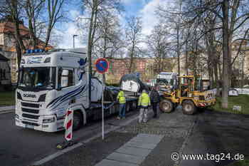 Kunst-Skulptur hat Chemnitz verlassen: Marx' "Darm" auf großer Reise - TAG24