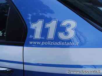 Aggredisce donna e tre bimbi, poi la coltellata al marito: preso nordafricano