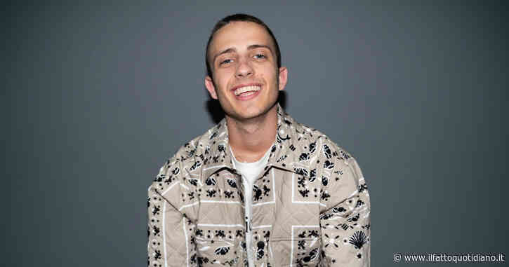 Sangiovanni: “Io sono questo, tra alti e bassi, giorni alterni, cadere e volare”. Il nuovo disco del cantante