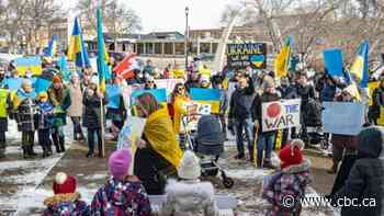 Southern Albertans create group to 'fill that gap' getting Ukrainians settled