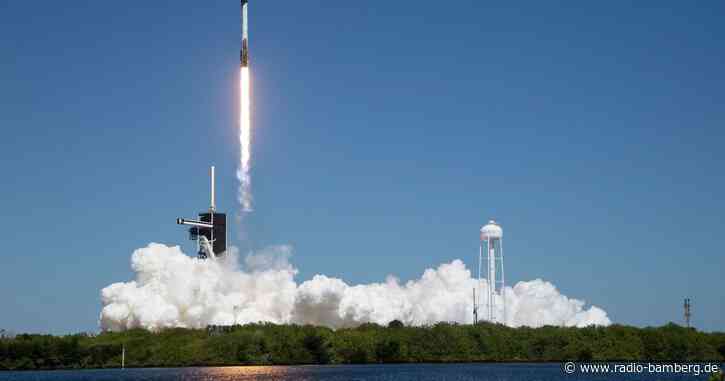 Weltraumtouristen erreichen die Raumstation ISS