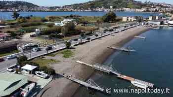 "Torna la spiaggia libera dopo oltre 40 anni". Iniziano i lavori a Bacoli: l'annuncio del sindaco - NapoliToday