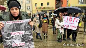 Demo in Jena: Oleksandra sieht den Weltkrieg nahen