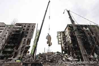 Les forces armées ukrainiennes annoncent avoir découvert 132 corps de civils "torturés et assassinés" à Makariv